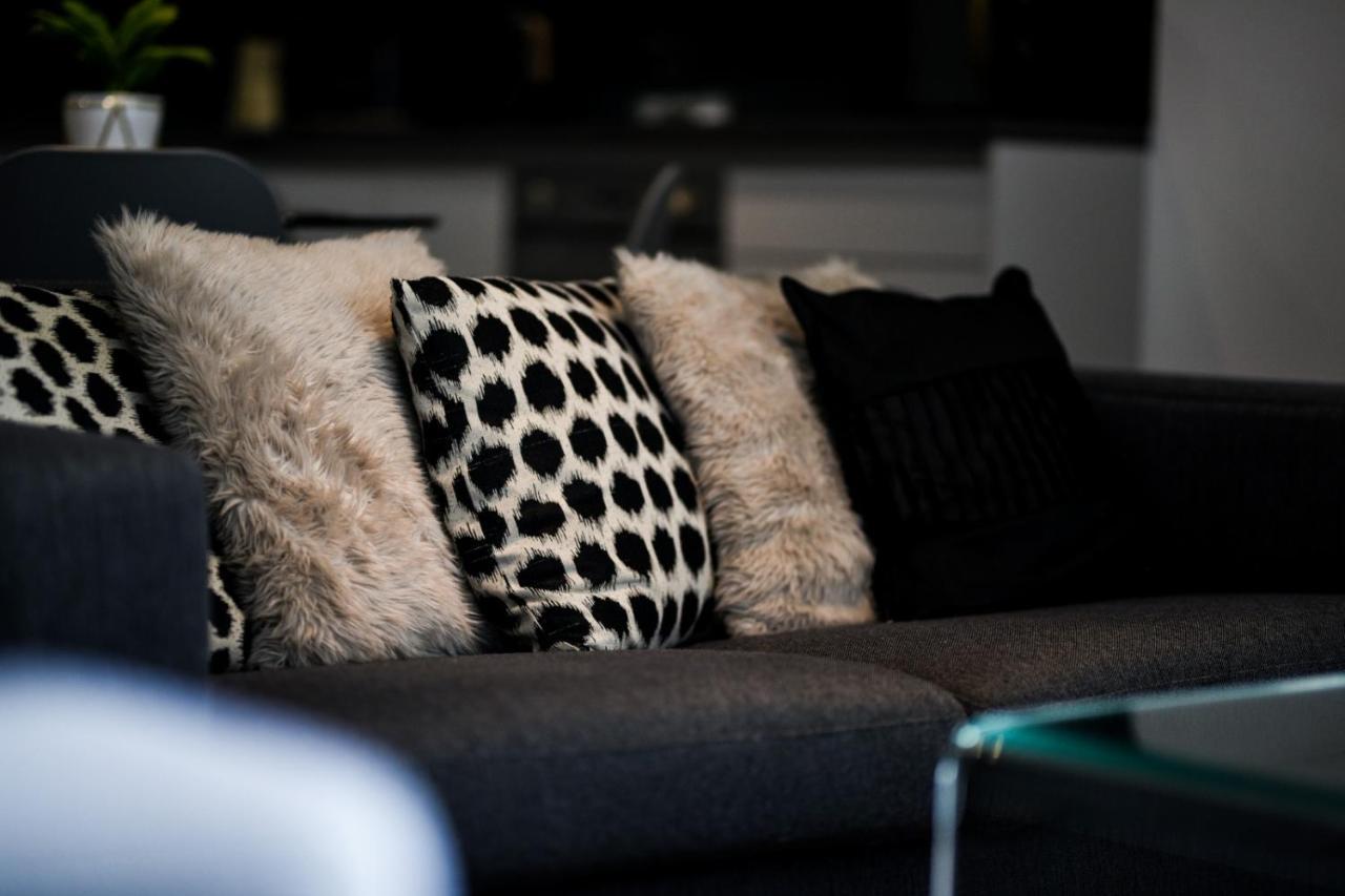 Onpoint Apartments - Spacious 2 Bedroom Apt - City Centre With Balcony Manchester Exteriér fotografie